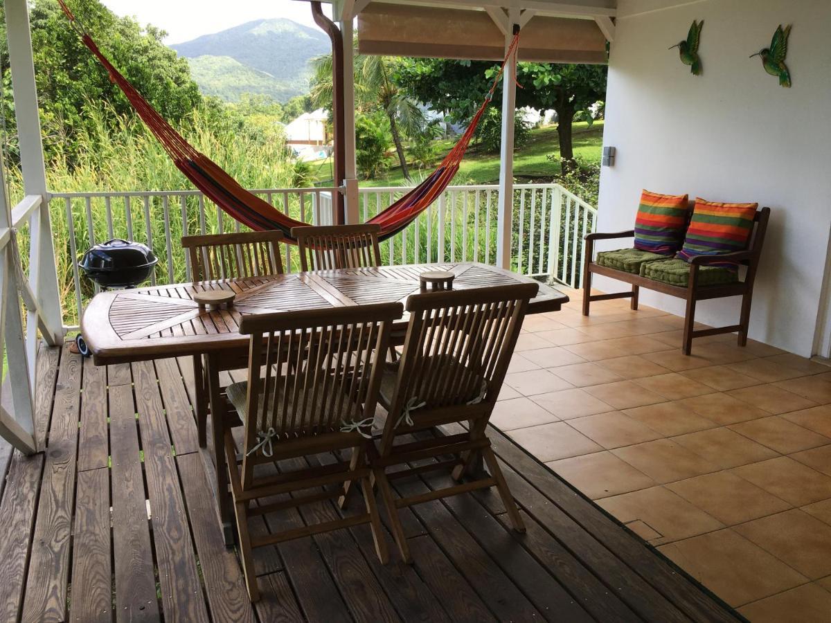 Grand Bungalow Avec Piscine Et Vue Mer Bouillante Exterior foto